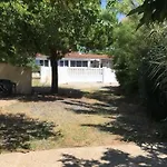 4 Personnes Bord * Yves
