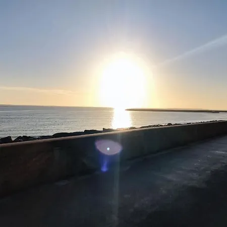 4 Personnes Bord * Yves