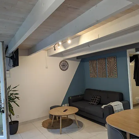 4 Personnes Bord Appartamento Yves